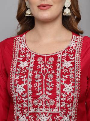 Red embroidered silk blend Kurta Pant With Dupatta 2
