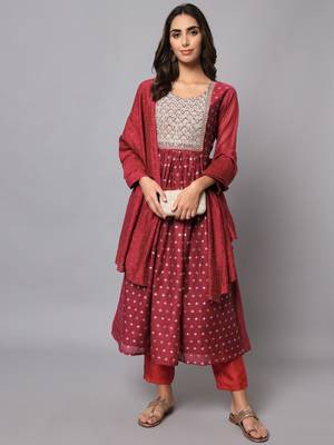 Dark-purple embroidered chanderi silk Kurta Pant With Dupatta 1