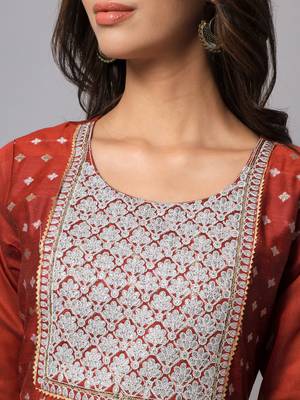 Maroon embroidered chanderi silk Kurta Pant With Dupatta 2