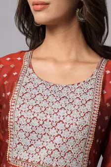 Maroon embroidered chanderi silk Kurta Pant With Dupatta
