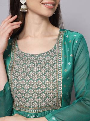Aqua-blue embroidered chanderi silk Kurta Pant With Dupatta 2