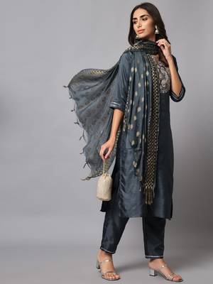 Grey embroidered cotton silk Kurta Pant With Dupatta 1
