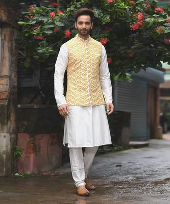 Light Beidge With Stichline And Applique On Kurta With Heavy Hand Zardosi Embroiderey Bundi Set 1