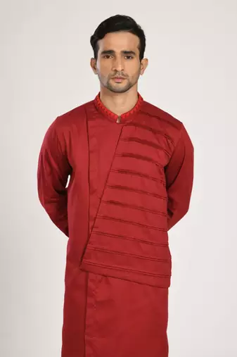 Marun Indo Western Pleated Kurta With Chus Pajama