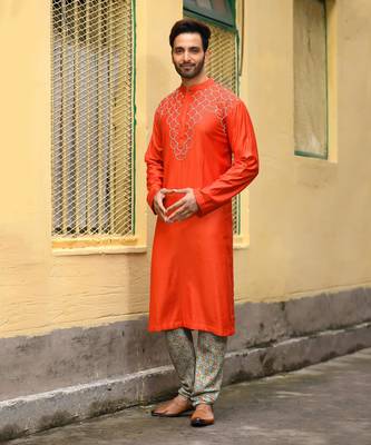 Rust Knot Hand Embroidered On The Yoke Kurta Set 1