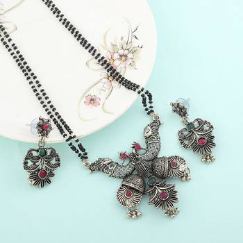 Silver necklace-sets 1
