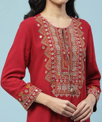 AARKE Red Embroidered Kurta Set 4