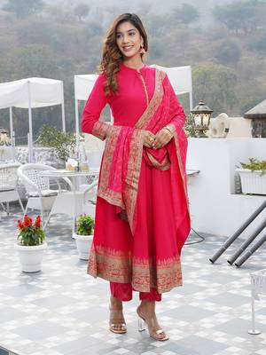 Women Pink Rayon Kurta with Trousers And Dupatta Set 2