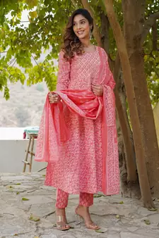 Women Pink Pure Cotton Kurta with Trousers And Dupatta Set