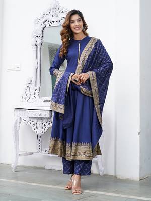Women Blue Rayon Kurta with Trousers And Dupatta Set 1