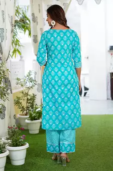 Women Turquoise Cotton Kurta with Trousers And Dupatta Set