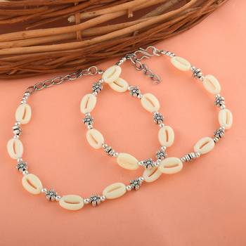 Floral With Kodi Charm Anklet 1