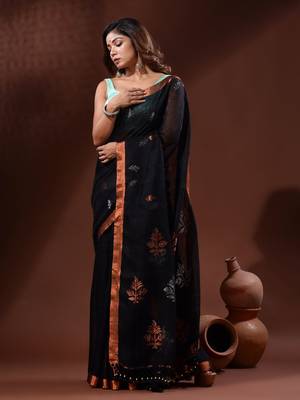Black Linen Handwoven Saree With Nakshi Motifs 2
