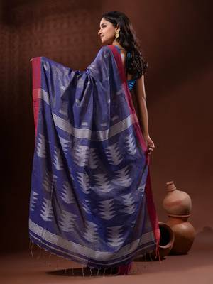 Blue Tissue Handwoven Saree With Texture Pallu 4