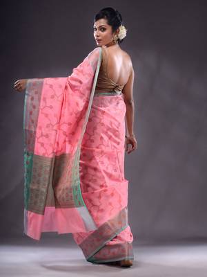 Pink Handwoven Banarasi Silk Saree With Zari Woven Foliage Pattern 5