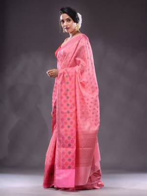 Pink Handwoven Banarasi Silk Saree With Zari Woven Small Floral Motifs 3