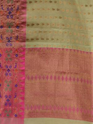 Lime Green Cotton Blend Handwoven Saree With Zari Woven Ethnic Patterns 5