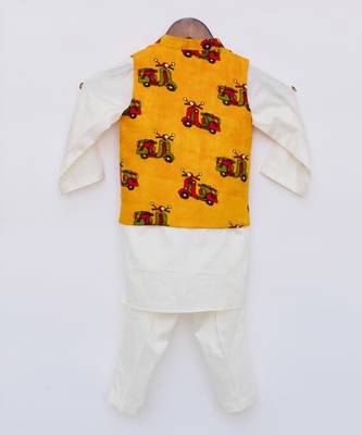 Off white Kurta and Pant with Scooter Print Jacket 5
