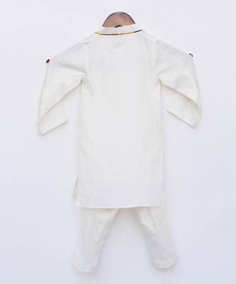 Off white Kurta and Pant with Scooter Motif 5