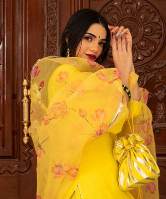 Buttercup Yellow Kurta Set 5