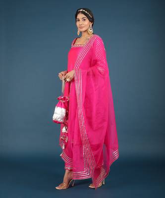 Zoya Pink Taffeta Silk Kurta Set 2