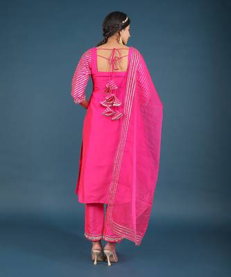 Zoya Pink Taffeta Silk Kurta Set 5