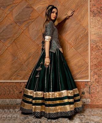 Baisa Dark Green Lehenga Set 4