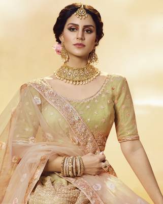 GOLDEN PEARL AND AARI EMBROIDERED NET FESTIVE & PARTY WEAR SEMI STITCHED BRIDAL LEHENGA 2