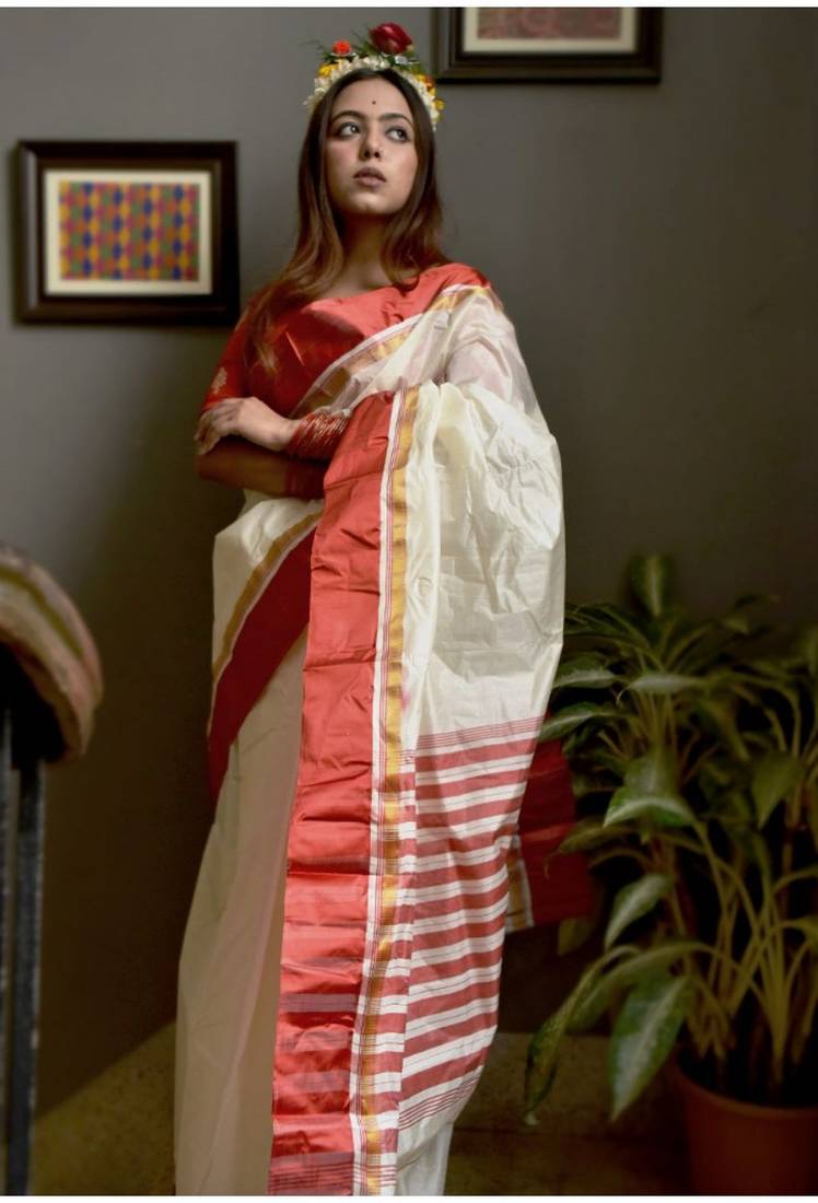 Ankita Roy In Off White Garad Saree Without Blouse Piece