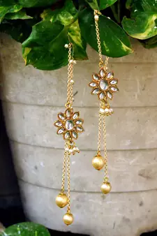 Kundan Kanauti Earrings