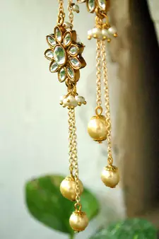 Kundan Kanauti Earrings