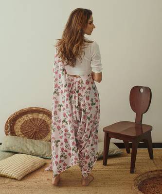 Soft Pink Berry Striped Dhoti Saree & Top Set Without Blouse 2