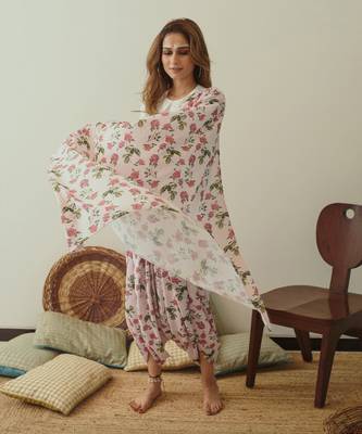 Soft Pink Berry Striped Dhoti Saree & Top Set Without Blouse 6