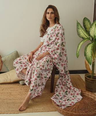 Soft Pink Berry Striped Dhoti Saree & Top Set Without Blouse 7