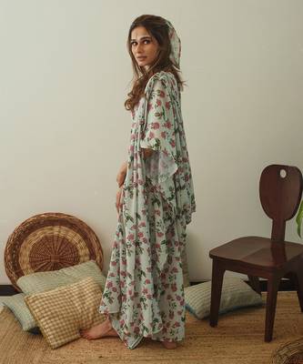 Sage Green Kaftan Saree Without Blouse 4