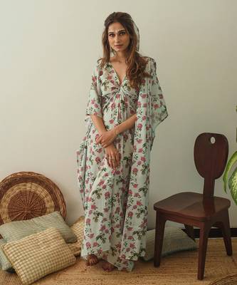 Sage Green Kaftan Saree Without Blouse 1