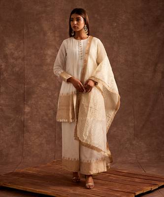 Timeless Ivory Suit 1