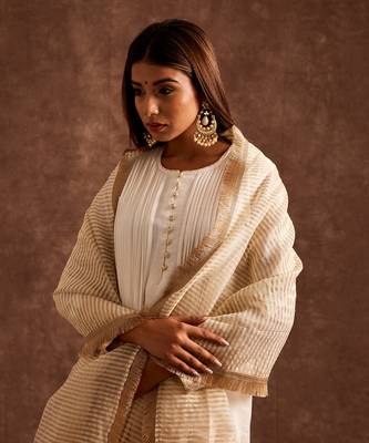 Timeless Ivory Suit 3