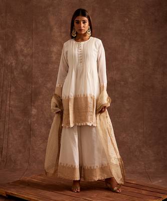 Timeless Ivory Suit 4