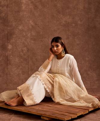 Timeless Ivory Suit 6