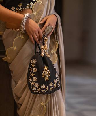 Champagne Beige Gotapatti Saree Set 2