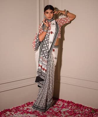 Monochrome Hand Blocked Saree Set 3