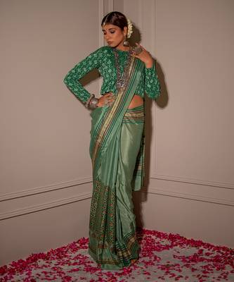 Pistachhio Green Hand Blocked Saree Set 1