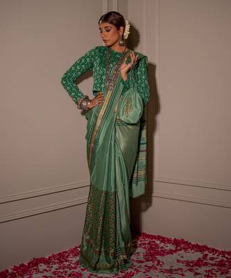 Pistachhio Green Hand Blocked Saree Set 5