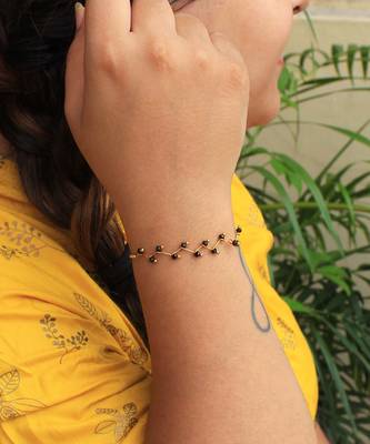 Retro Twist Mangal Sutra Bracelet 1