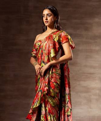 Pre- stitched saree 5