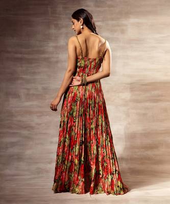 Rose Hand Micro-pleated Metal strap dress 4