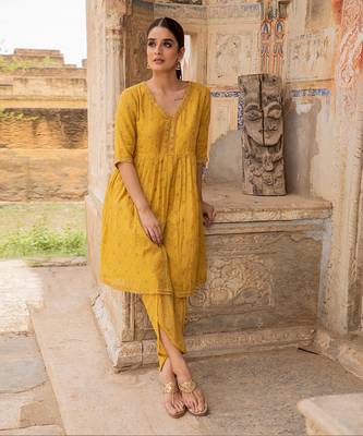 Tissue Chanderi Peplum Dhoti 1