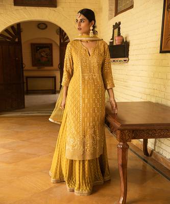 Gota Jaal Embroidered Kurta Paired With A Banarasi Skirt And Net Dupatta With Pearl Work 1