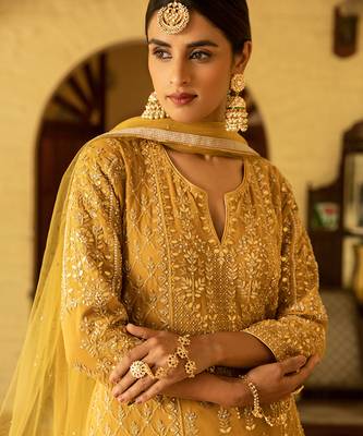 Gota Jaal Embroidered Kurta Paired With A Banarasi Skirt And Net Dupatta With Pearl Work 3